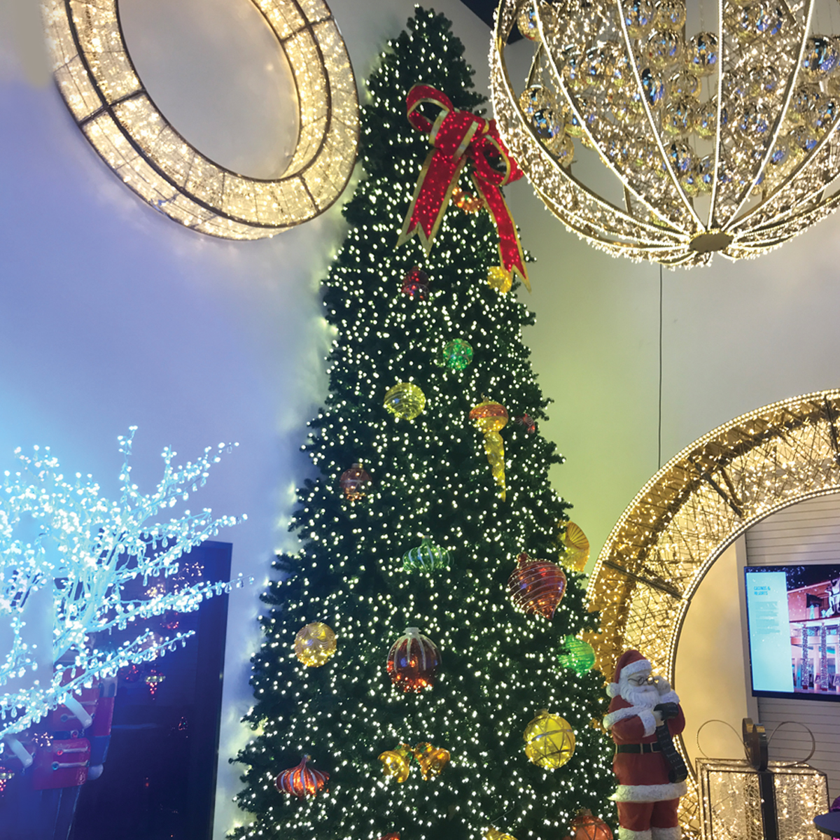 Breckenridge LED Christmas Tree - 18ft Tall - Commercial Christmas Display